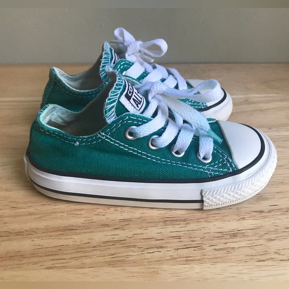 Converse Chuck Taylor Ox Low Sneaker Green Size: US Toddler 6 EUR 22 CM 13